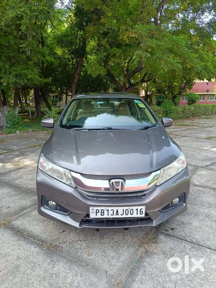 Honda City 2014 Sunroof Model Petrol Well Maintained Car