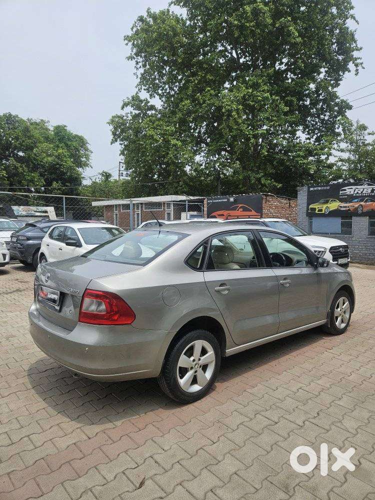 Skoda Rapid 1.5 Tdi At Ambition With Alloy Wheel, 2015, Diesel