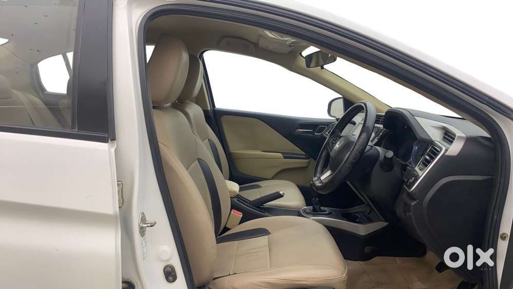 Honda City I-vtec V, 2018, Petrol