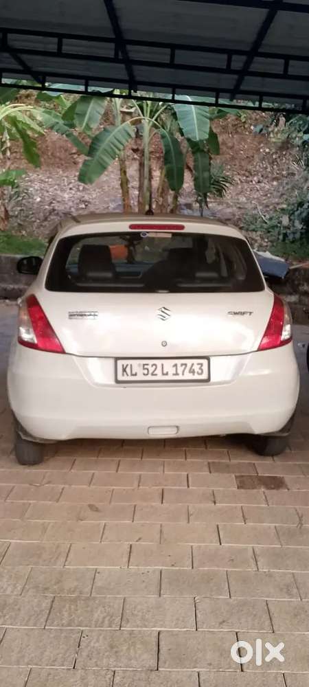 Maruti Suzuki Swift 2017 Petrol 66000 Km Driven