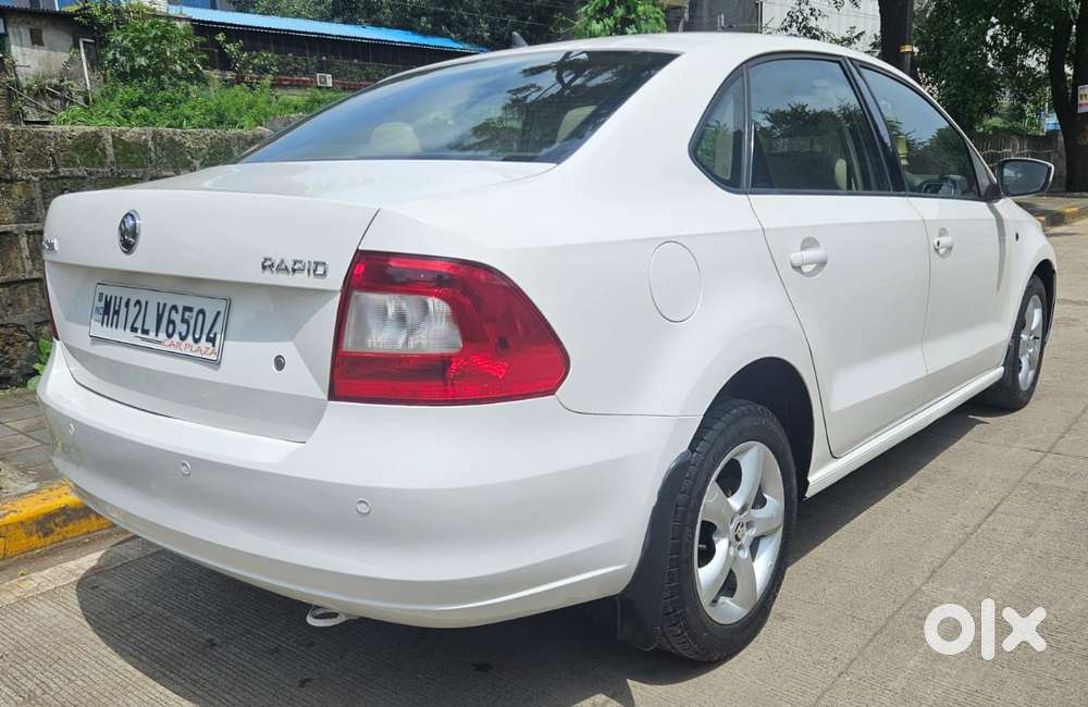 Skoda Rapid 1.5 Tdi At Ambition With Alloy Wheel, 2015, Diesel