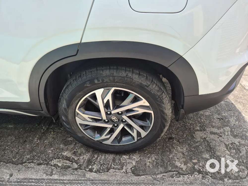 Hyundai Creta Sx (o)  2025  Petrol  Sunroof + Adas