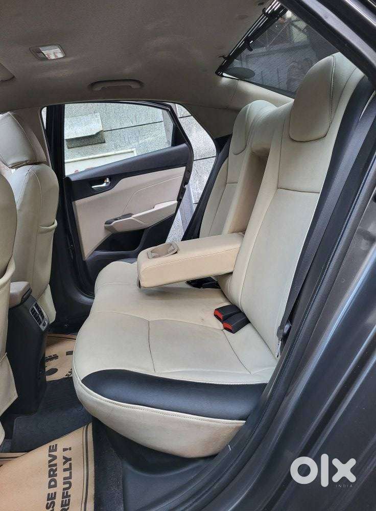 Hyundai Verna Sx 1.5 Petrol Ivt, 2022, Petrol