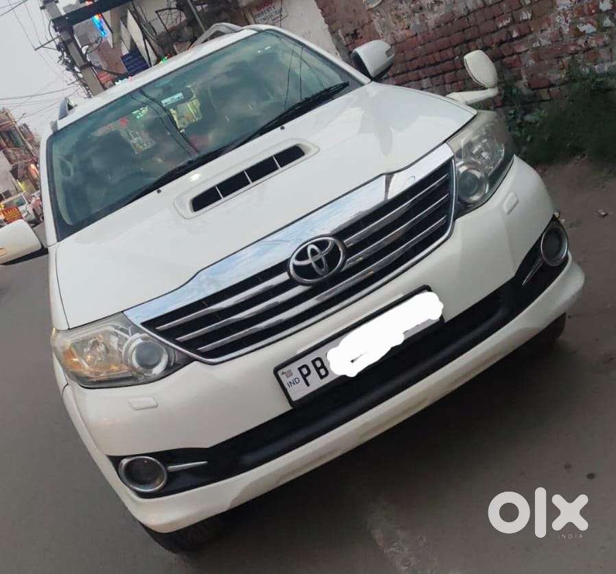 Toyota Fortuner 3.0 4x2 Automatic, 2015, Diesel