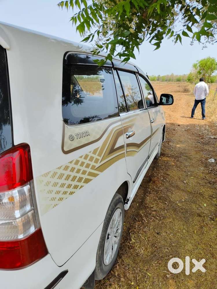 Toyota Innova Diesel 2015
