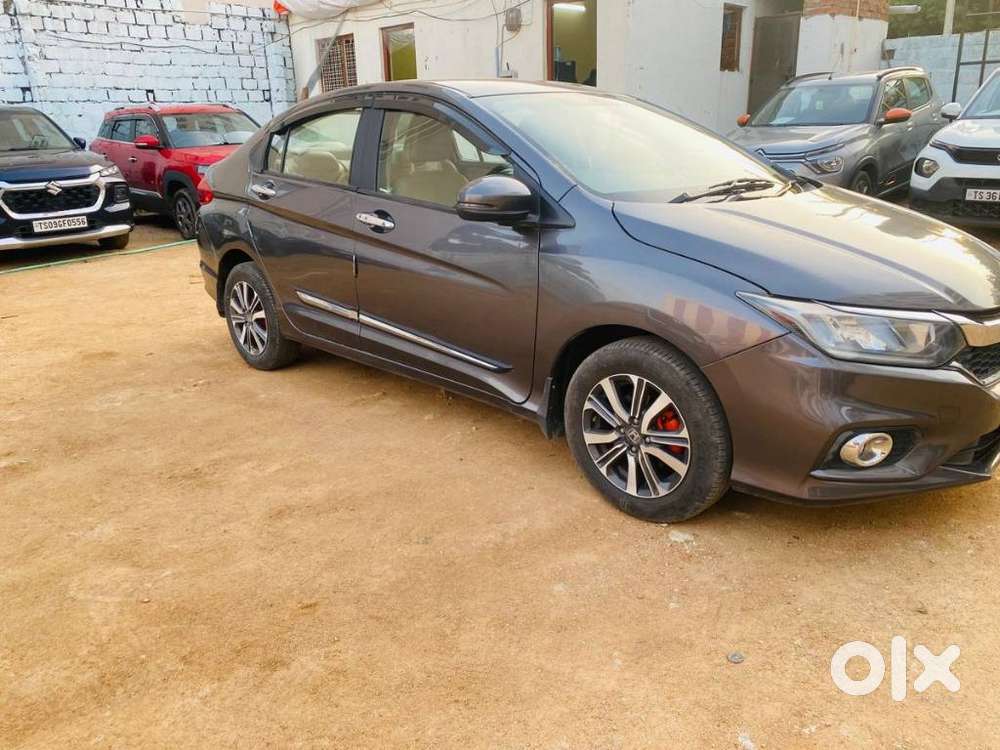 Honda City I-vtec V, 2018, Petrol