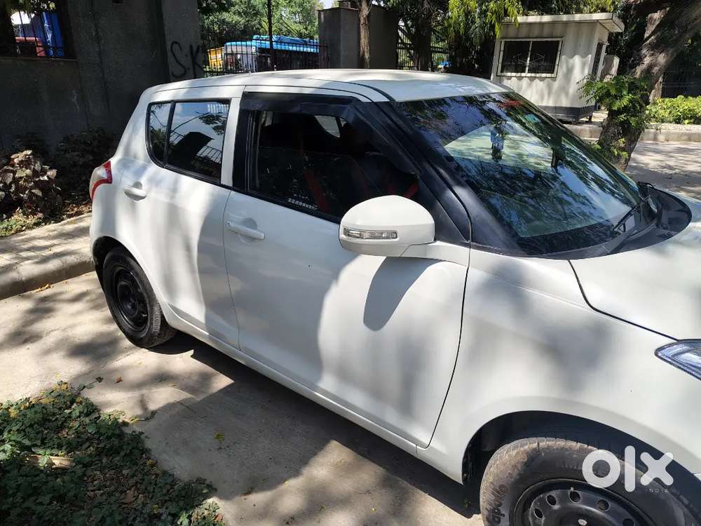 Maruti Swift Vxi 2016 Delhi  Cng Fitted  Ist Owner  Good Condition