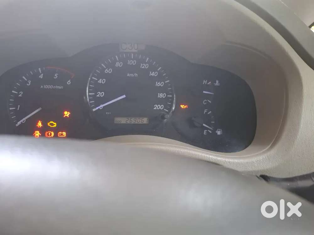 Toyota Innova 2013 Diesel Well Maintained