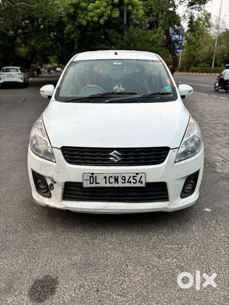 Maruti Suzuki Ertiga 2013 December Petrol Well Maintained