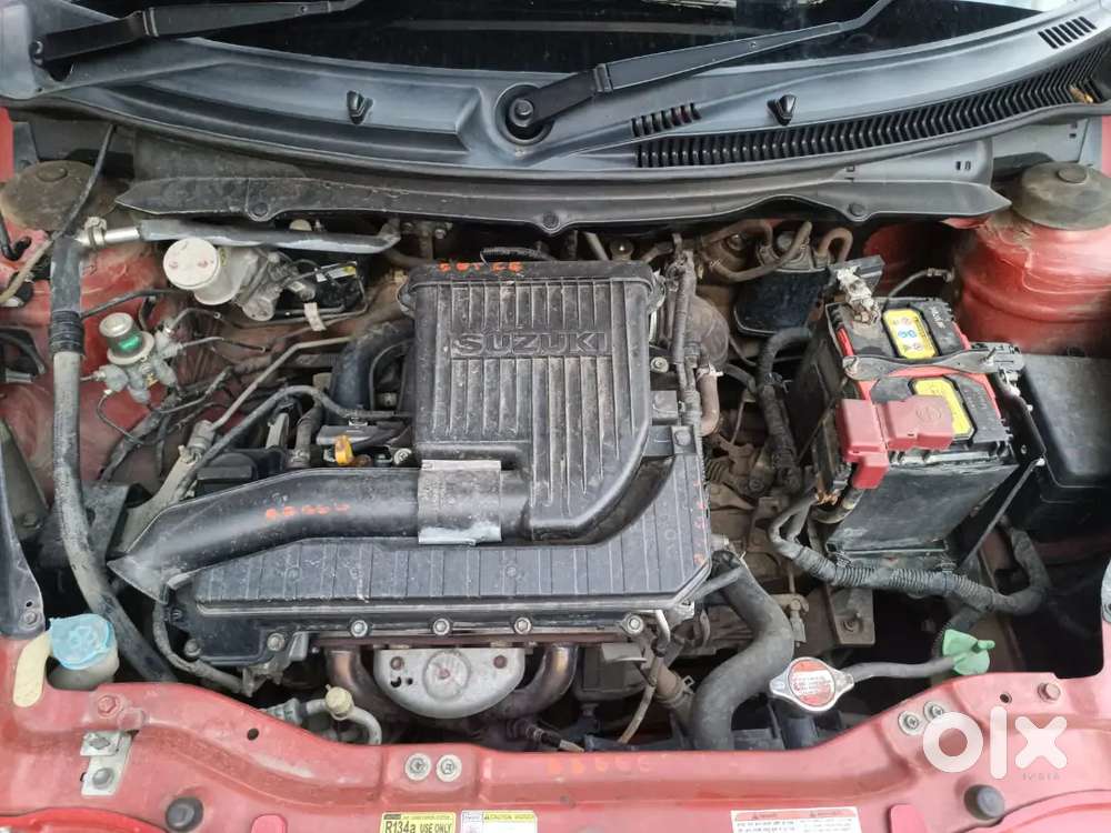 Maruti Suzuki Swift Lxi 2015