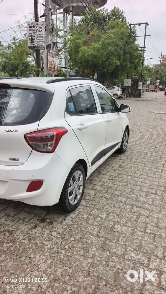 Hyundai Grand I10 2016-2017 Sportz Cng, 2016, Cng & Hybrids