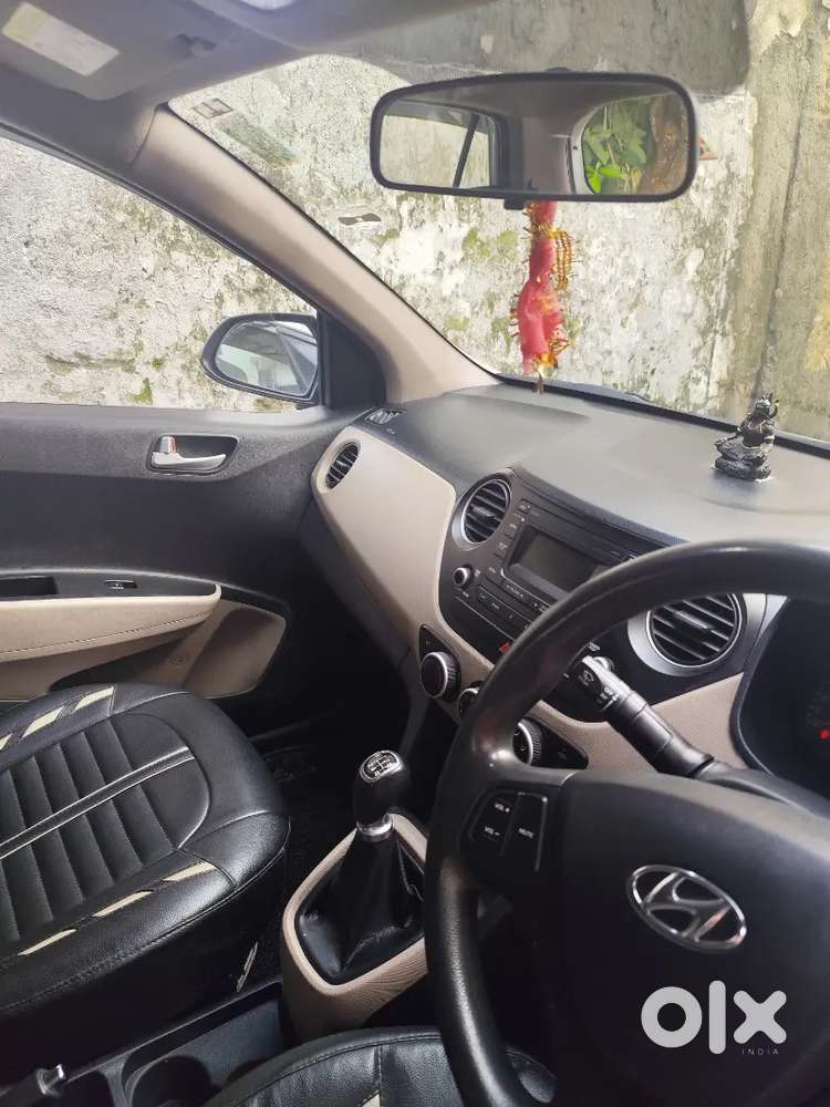 Hyundai Grand I10 Sportz 2016 Petrol