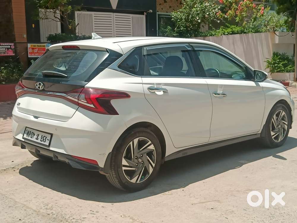 Hyundai I20 Asta (o) 1.2 Mt, 2023, Petrol