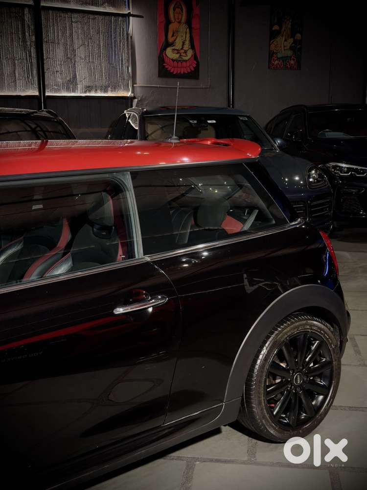 Mini Cooper 3 Door John Works, 2017, Petrol