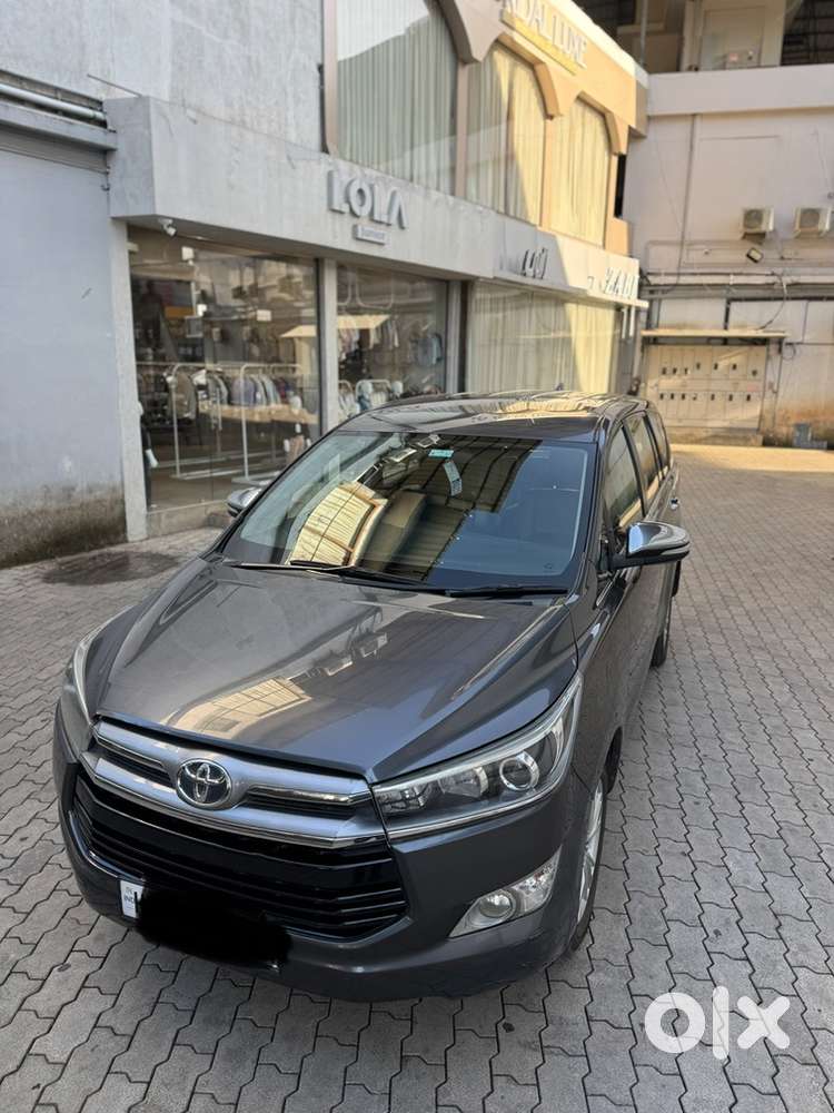 Innova Crysta 2.4 Z