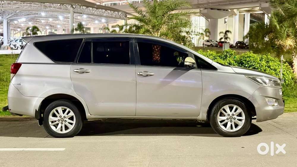 2016 Toyota Innova Crysta