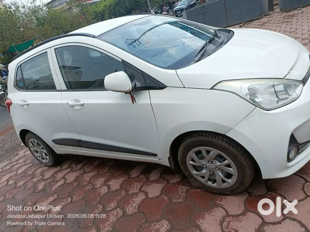 Hyundai Grand I10 2017 Diesel 95000 Km Driven