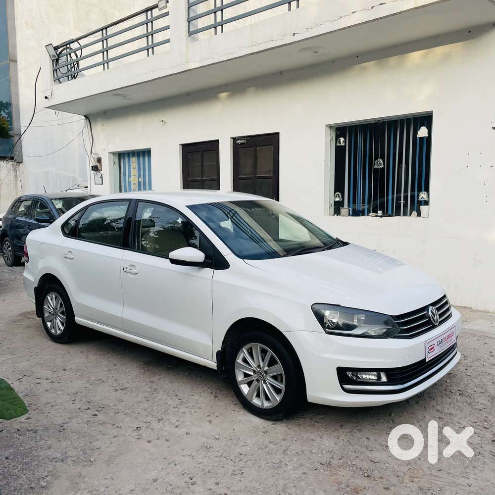 Volkswagen Vento 1.2 Tsi Highline Plus At, 2016, Petrol