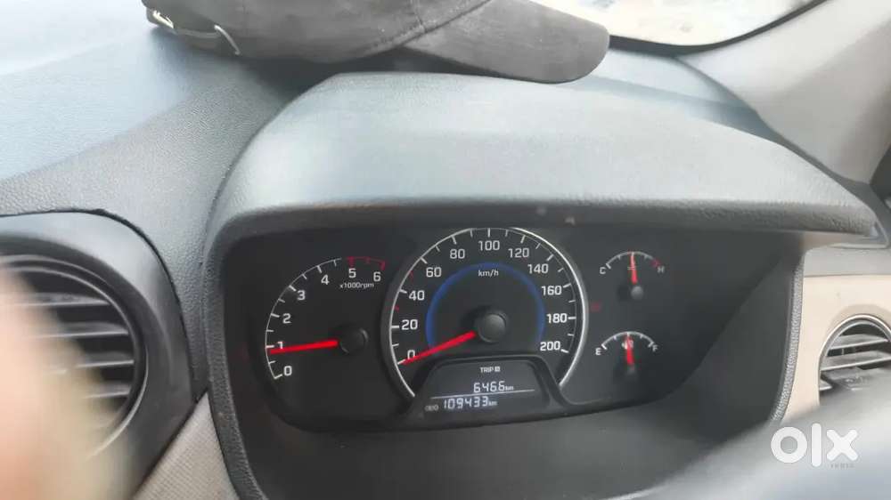 Hyundai Grand I10 2015 Diesel Well Maintained