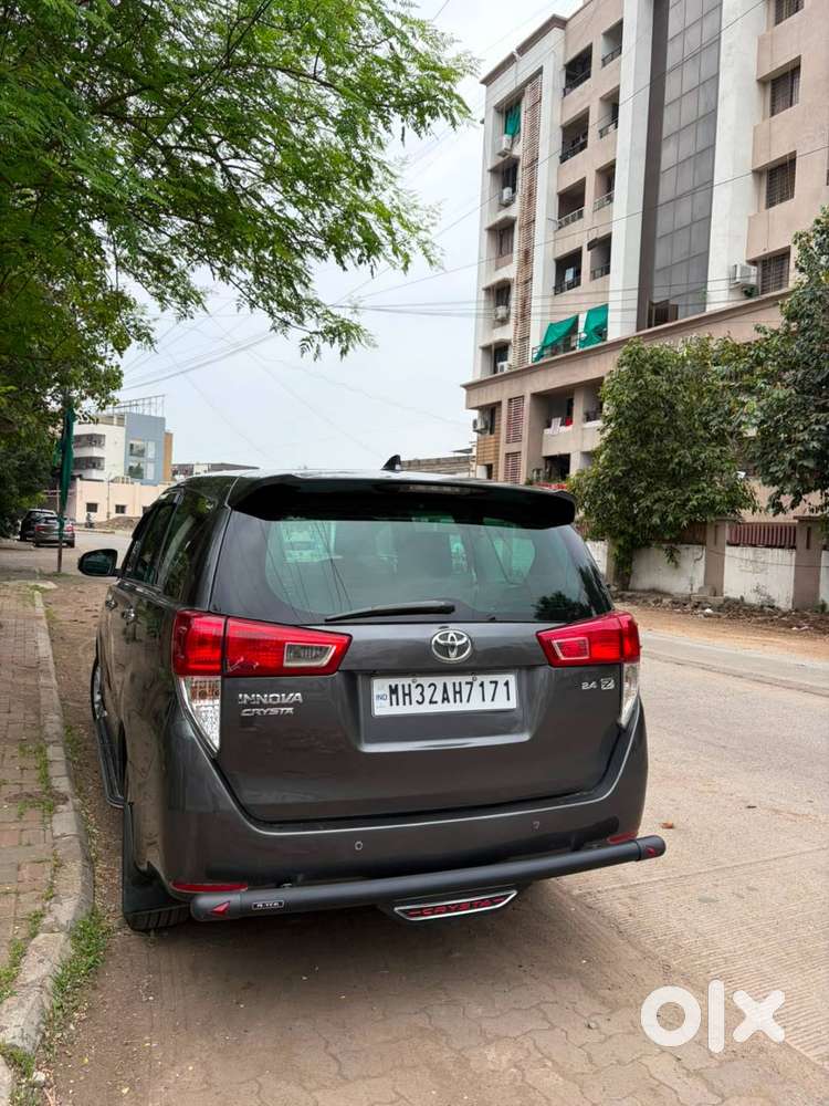 Toyota Innova Crysta 2018