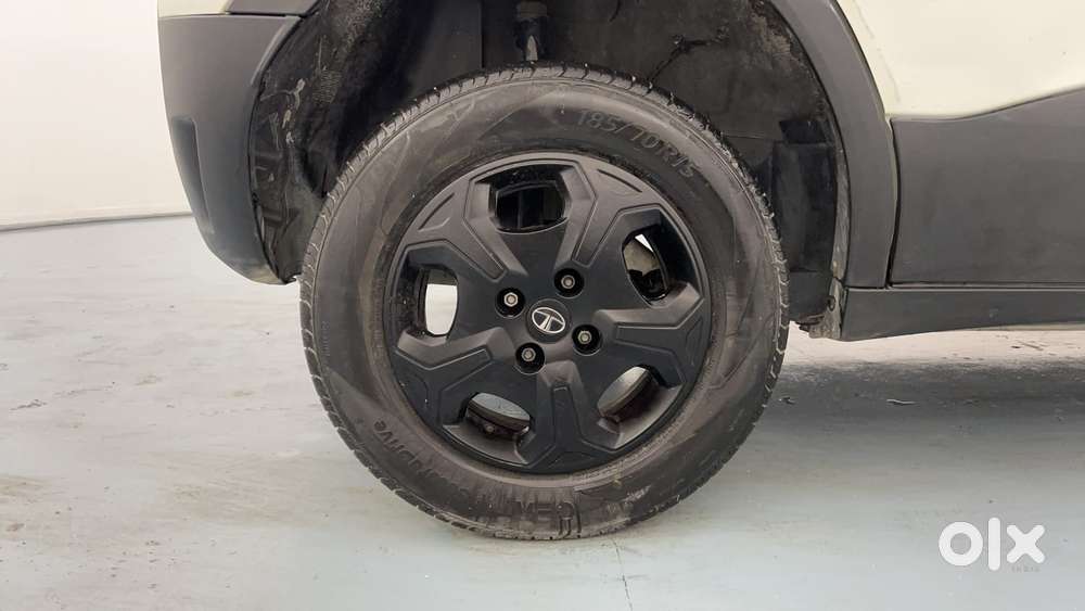 Tata Punch Accomplished Amt, 2023, Petrol