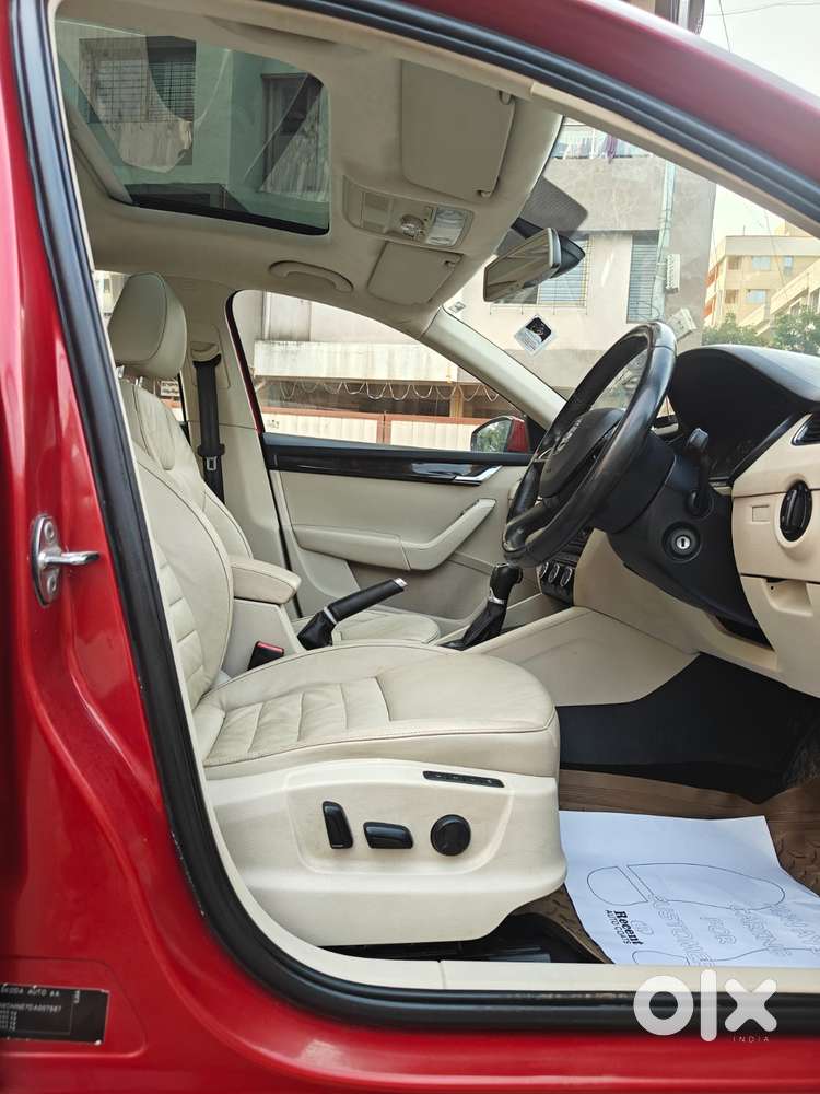 Skoda Octavia Elegance 1.8 Tsi At, 2015, Petrol