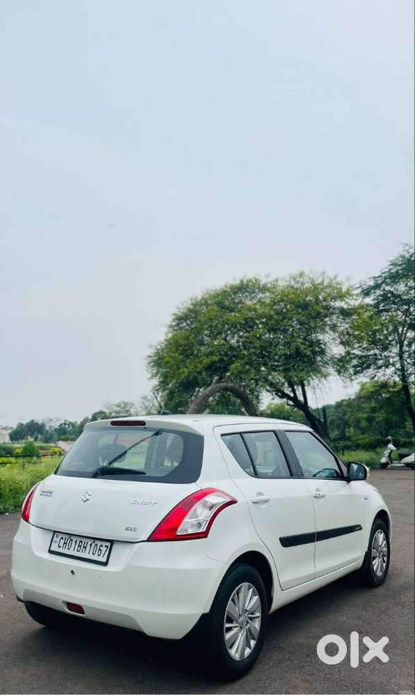 Maruti Suzuki Swift Vvt Zxi, 2016, Petrol