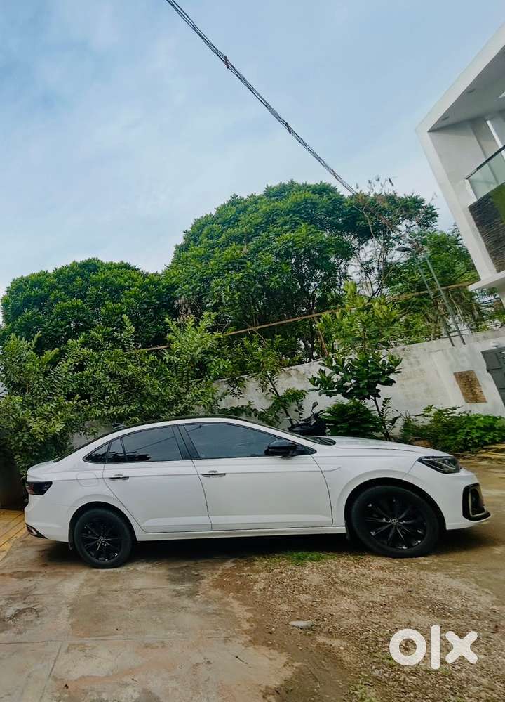 Volkswagen Virtus Petrol 2022 Year