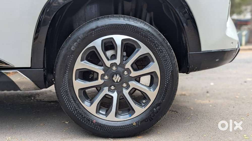 Maruti Suzuki Grand Vitara 1.5 Alpha Plus Intelligent Hybrid Ecvt, 2..