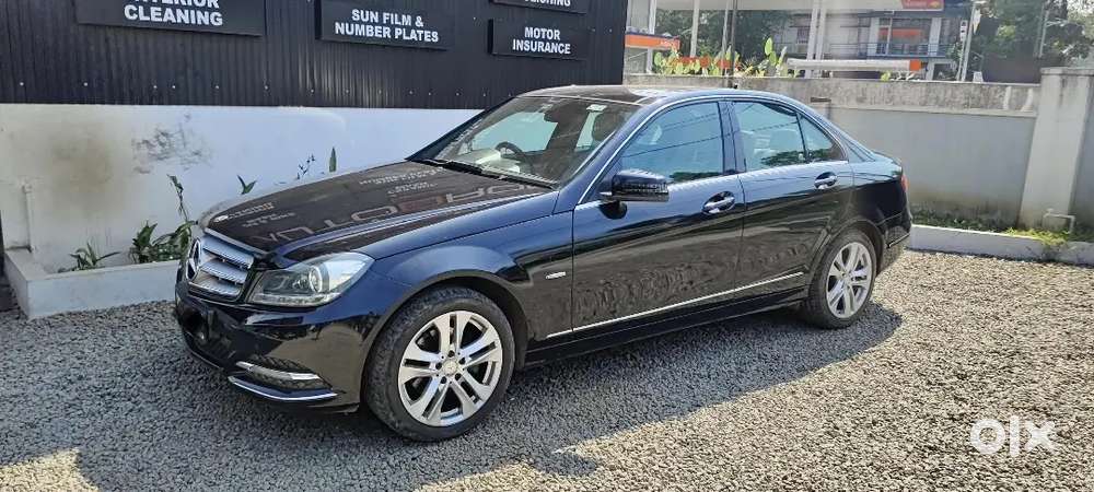 Mercedes Benz C200
Petrol
2011 Model Rgtd In 2012 Elegance Top End