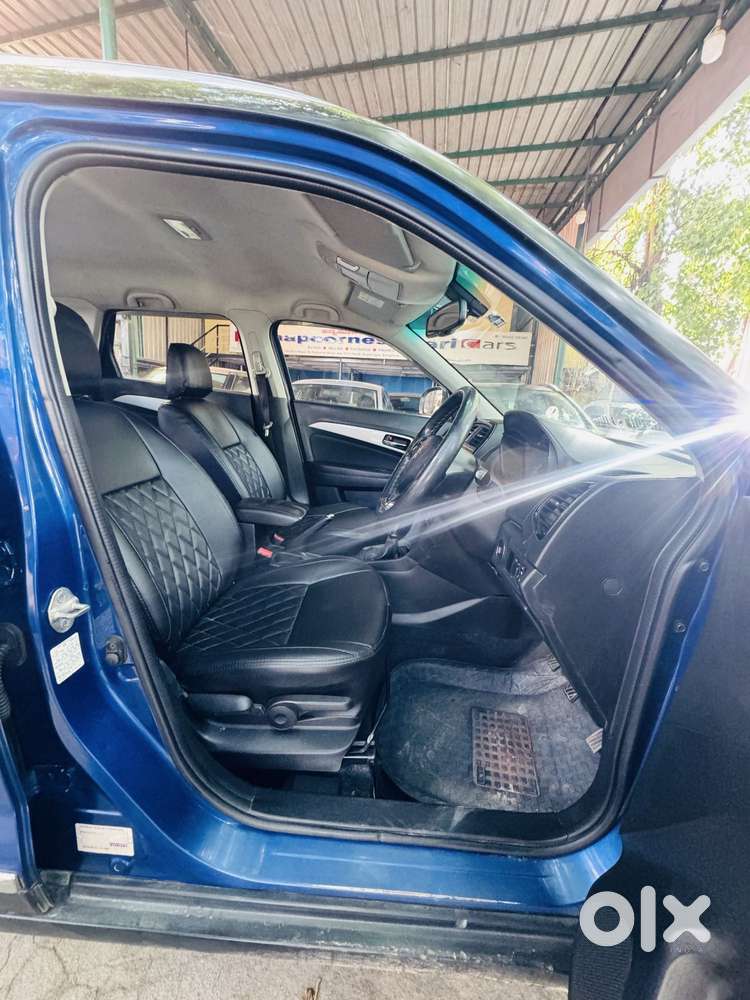 Maruti Suzuki Vitara Brezza Zxi + Mt Dual Tone, 2020, Petrol