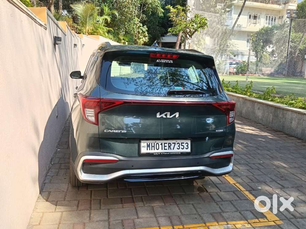 Kia Carens 2024 Petrol Well Maintained