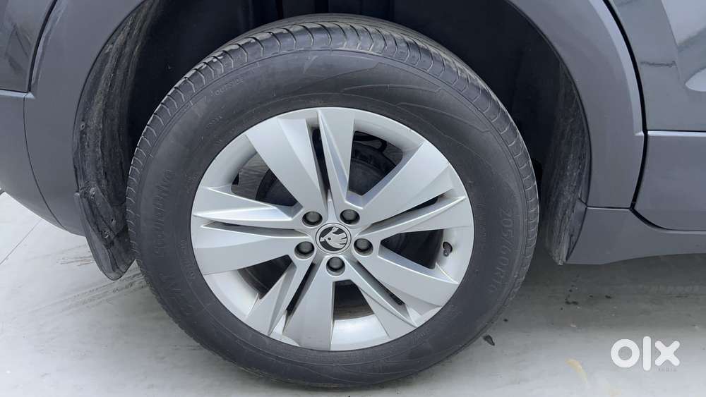 Skoda Kushaq Ambition 1.0l Tsi Mt, 2023, Petrol
