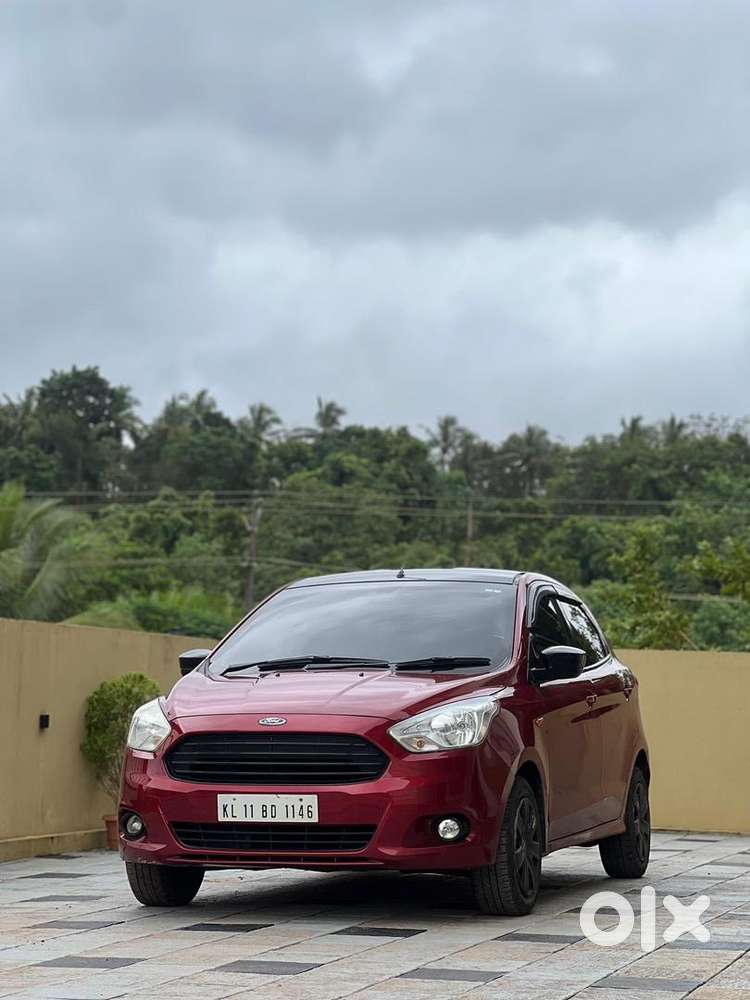 Ford Car Petrol 2016