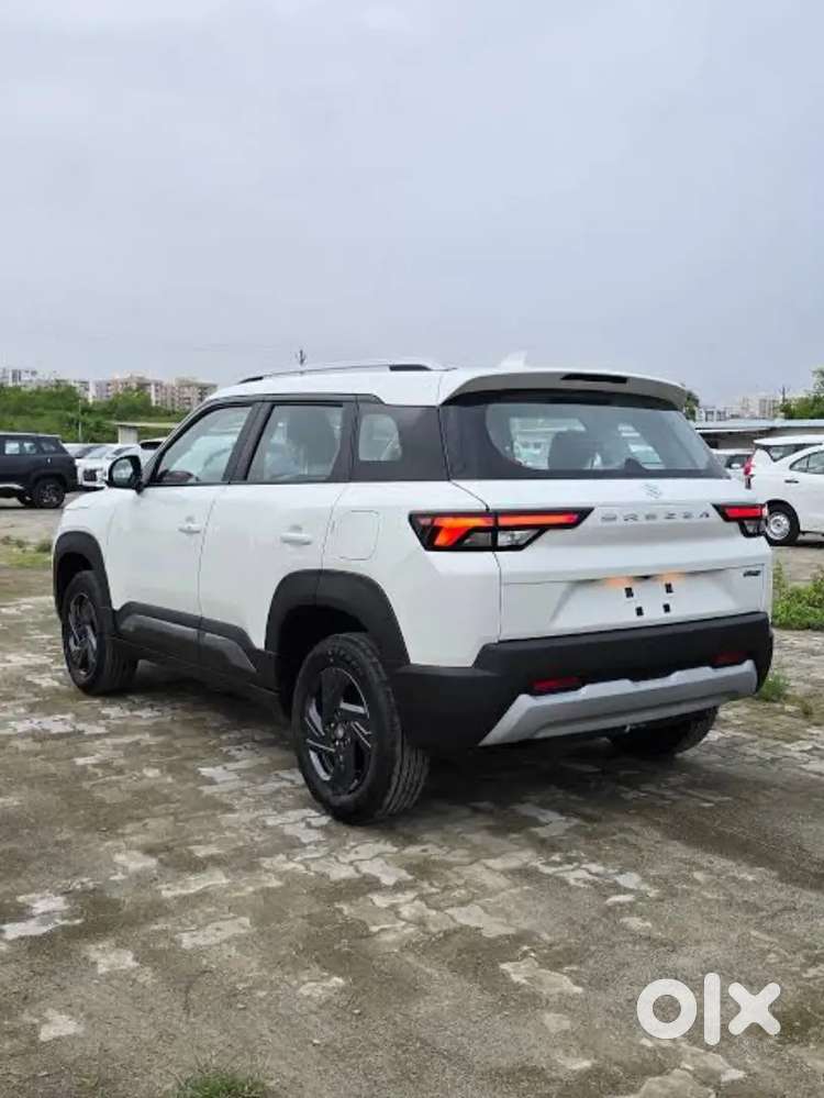 Maruti Brezza Zxi At 2024