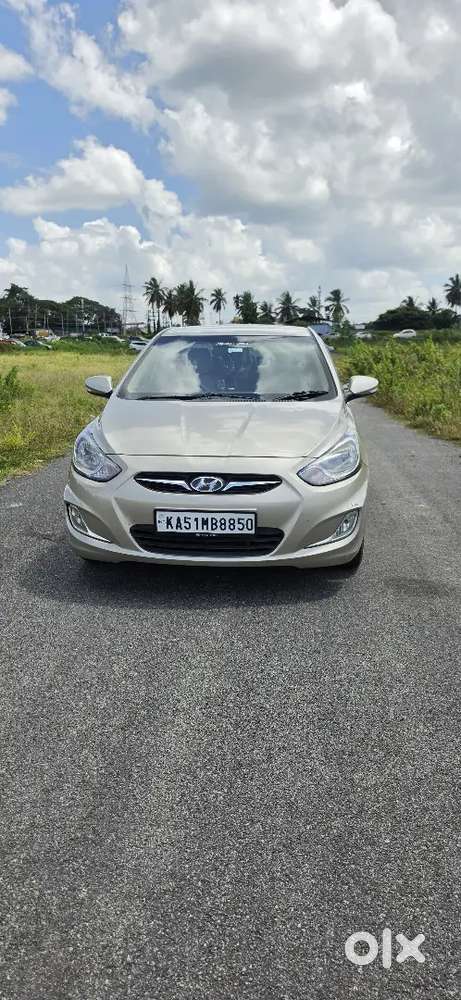 Hyundai Verna 1.6 Crdi 2011 Manual
