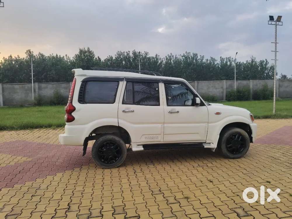 Mahindra Scorpio 2013 Diesal Model
