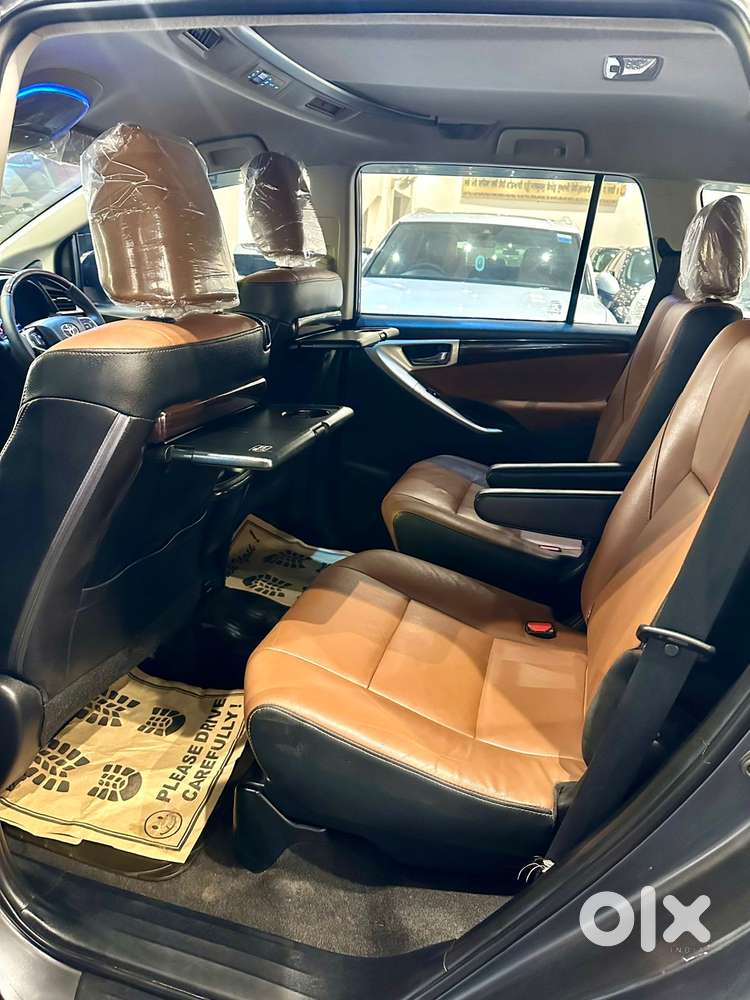 Toyota Innova Crysta 2.8z Automatic, 2017, Petrol