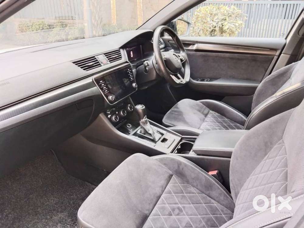 Skoda Superb 2.0 Sportline Tsi At, 2021, Petrol