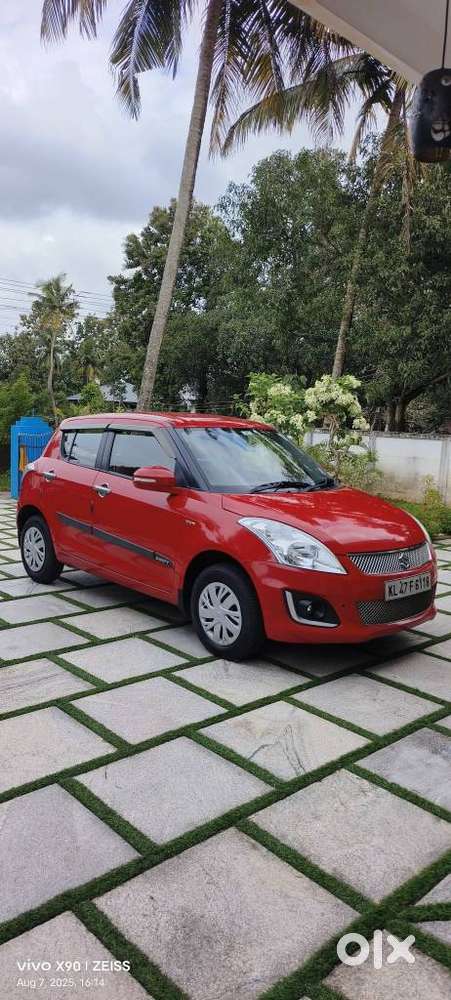 Maruti Suzuki Swift Vxi + Manual, 2016, Petrol