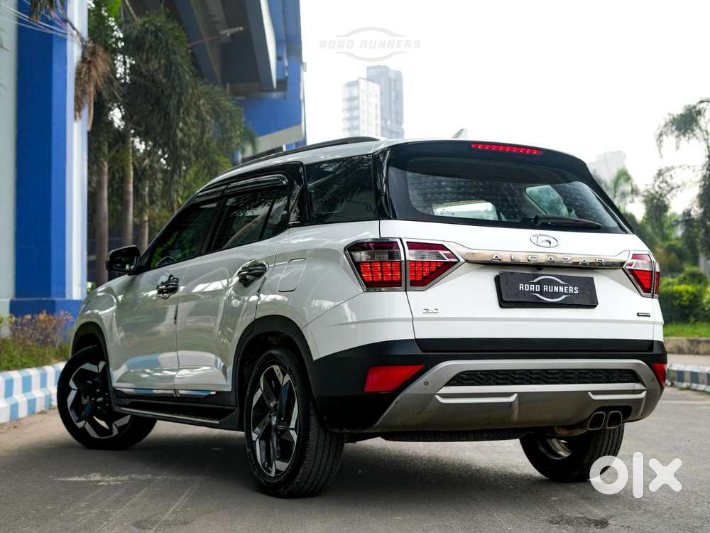 Hyundai Alcazar 2.0 Signature (o) Petrol At 7 Str, 2022, Petrol