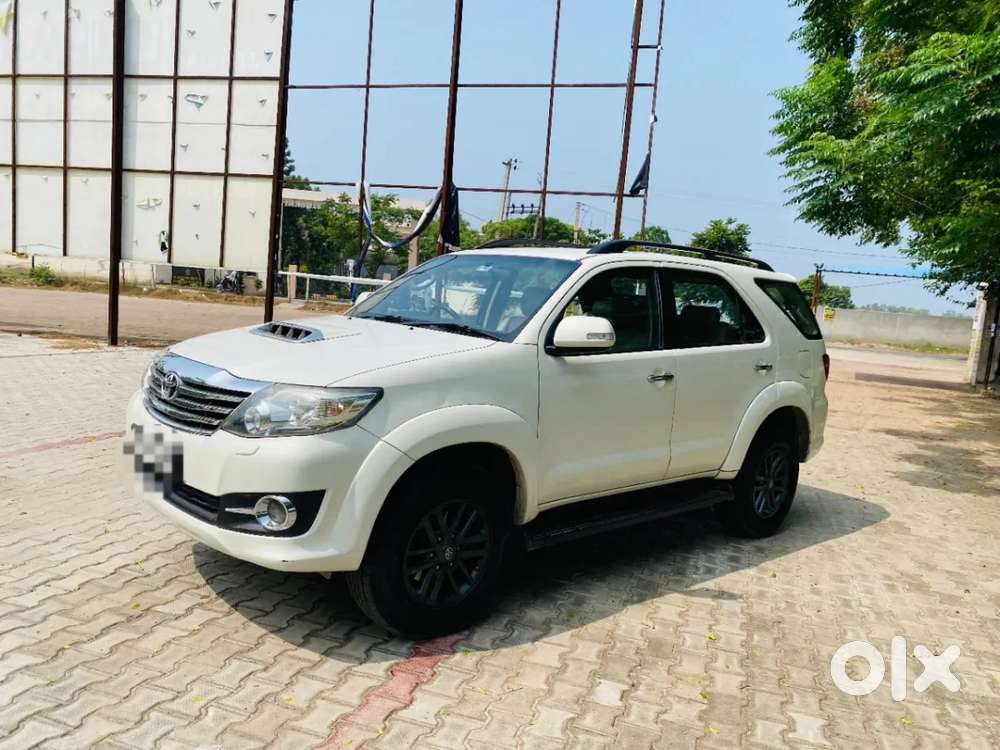 Toyota Fortuner 4x2 At, 2015, Diesel
