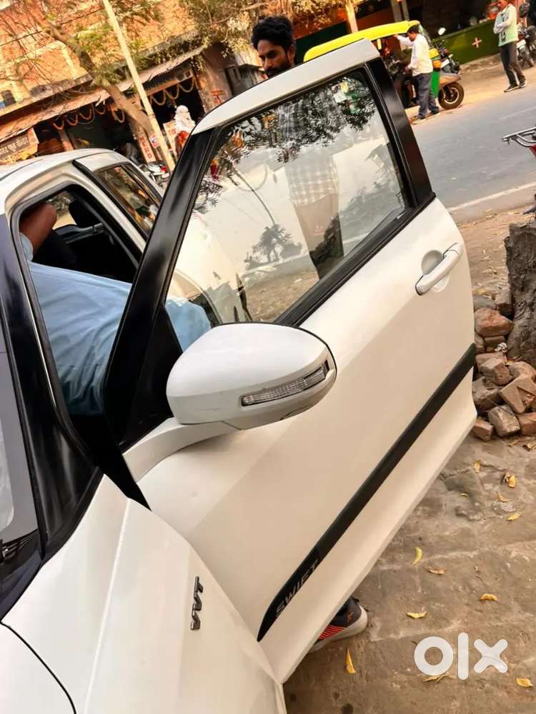 Maruti Suzuki Swift 2014 Petrol 42000 Km Driven