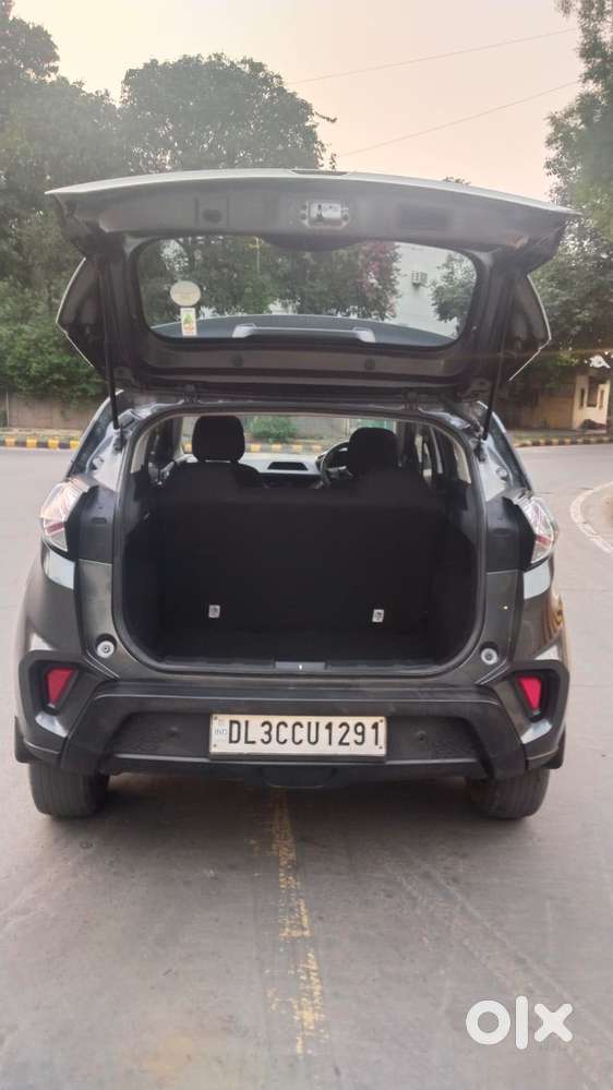 Tata Nexon 1.5 Revotorq Xm (s), 2021, Diesel