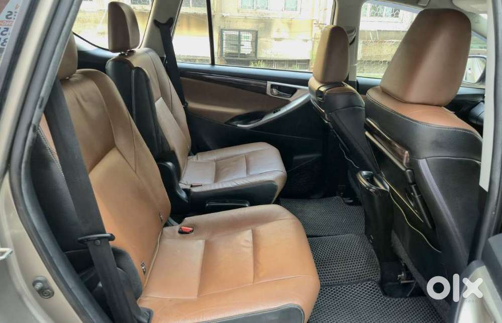 Toyota Innova Crysta 2.8 Zx At 7 Seater, 2017, Diesel