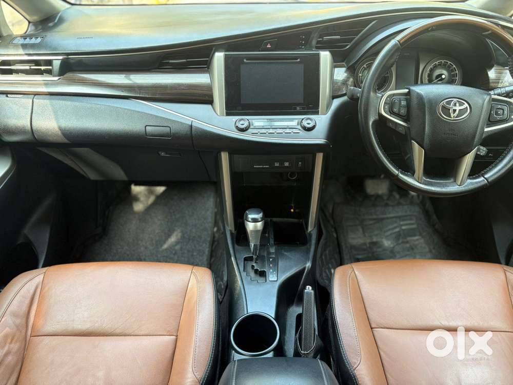 Toyota Innova Crysta 2.8 Zx At 7 Seater, 2018, Diesel