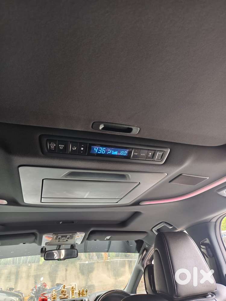 Toyota Vellfire 2.5 Hybrid, 2022, Petrol