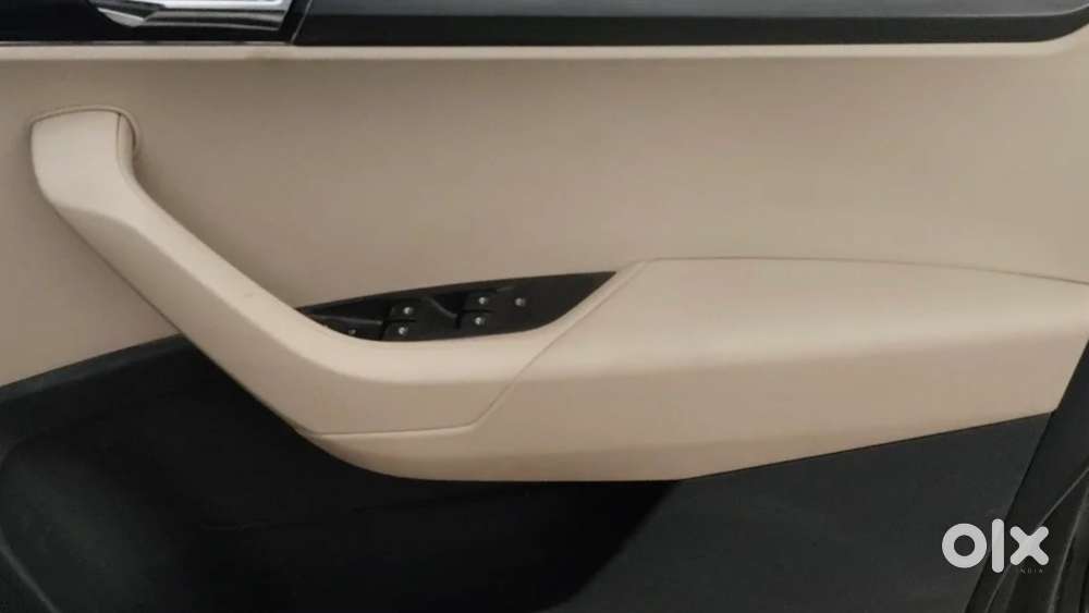 Skoda Karoq 1.5 Style At, 2020, Petrol