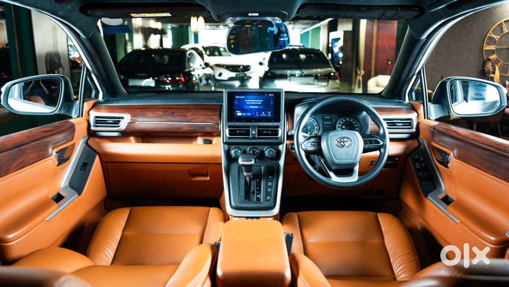 Toyota Innova Hycross 2.0 Gx 7 Str, 2025, Petrol