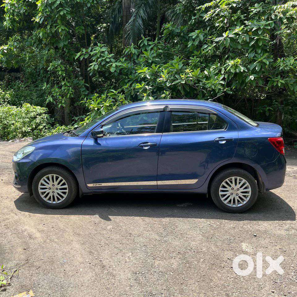 Maruti Suzuki Swift Dzire Amt Zxi, 2017, Petrol